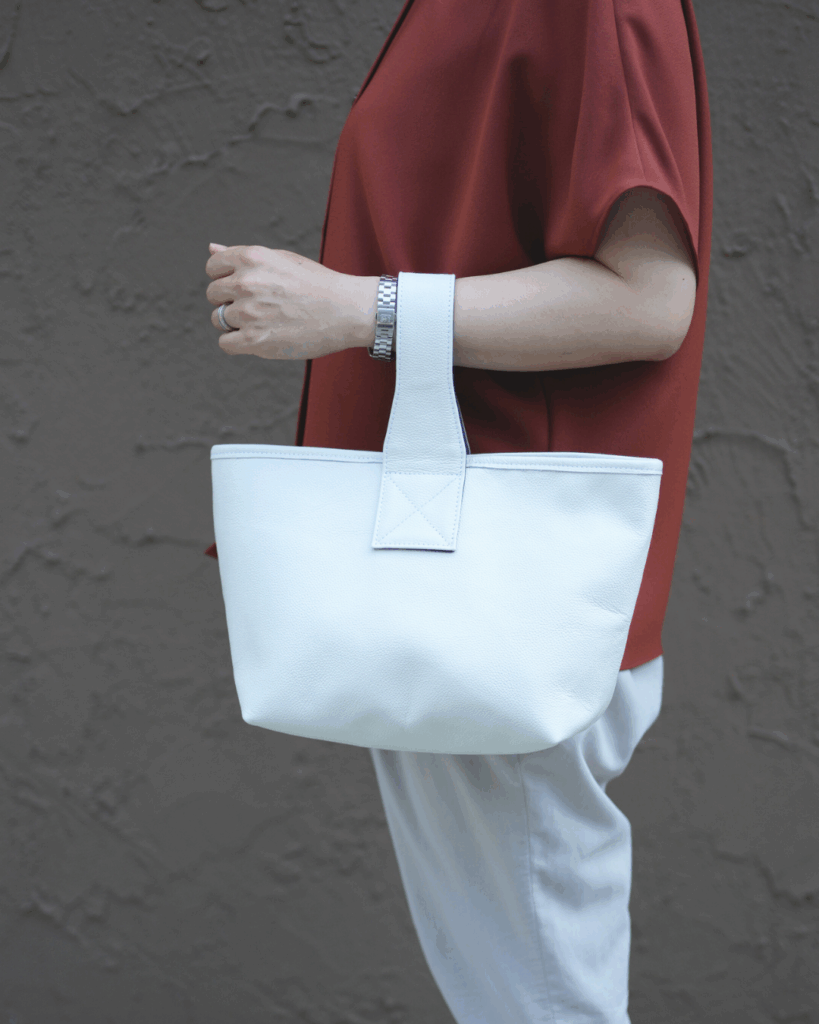 トートバッグ2の手持ち画像