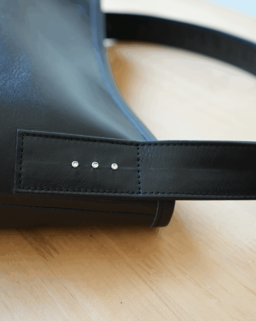 トートバッグ３の手持ち画像