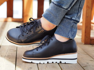 Comfy　型番 8900クロの画像