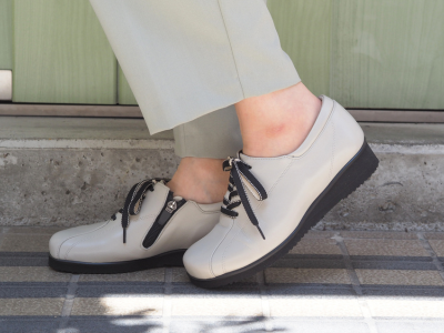 Comfyモデル21091A-グレーの画像